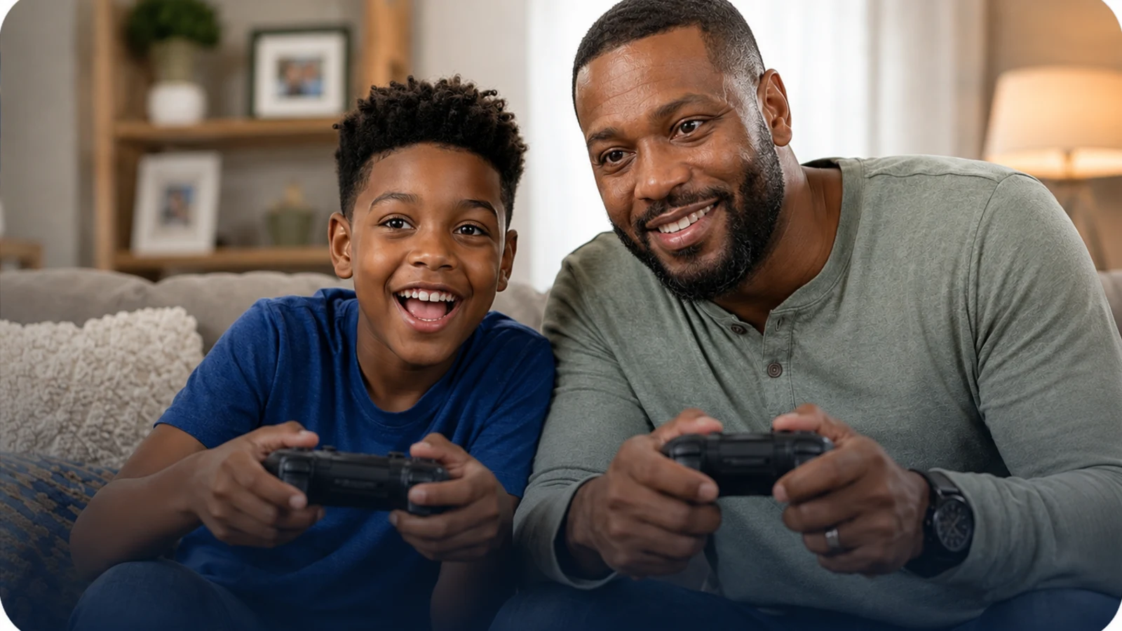 Pai e filho jogando videogame juntos